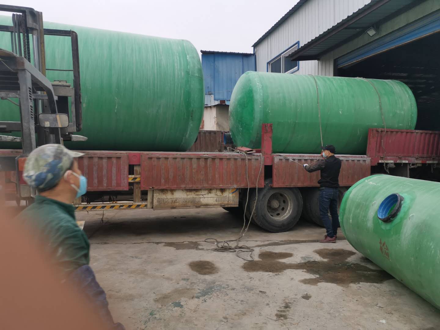 影響玻璃鋼化糞池厚度的因素有哪些？
